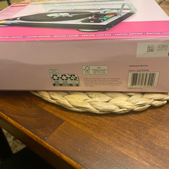 LEGO Retro Record Player Set unopened - Picture 2 of 3